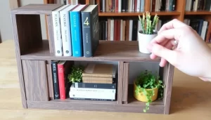 Cómo crear una estantería de biblioteca con palé reciclado out-0-376